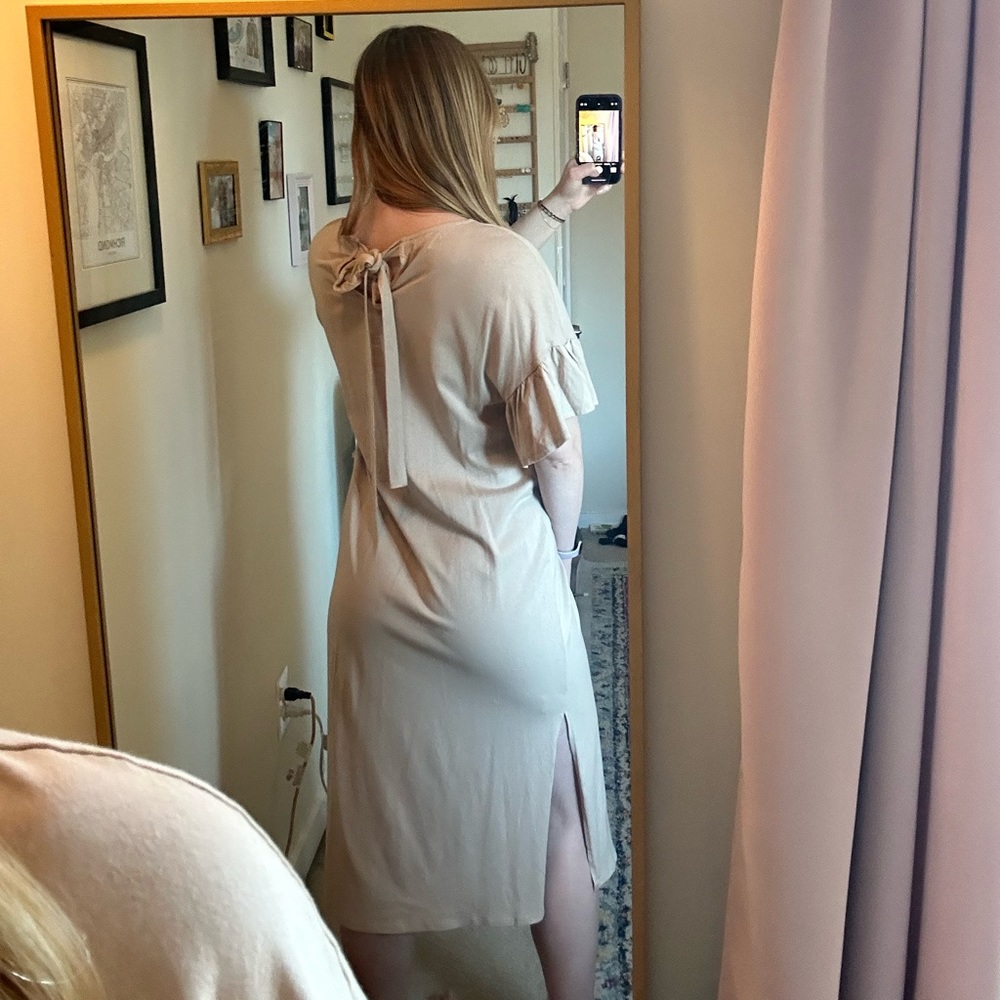 Crescent. S. midi ruffle sleeve dress